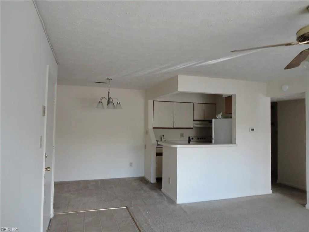 59 Wells CT, HAMPTON VA 23666 - Photo 4