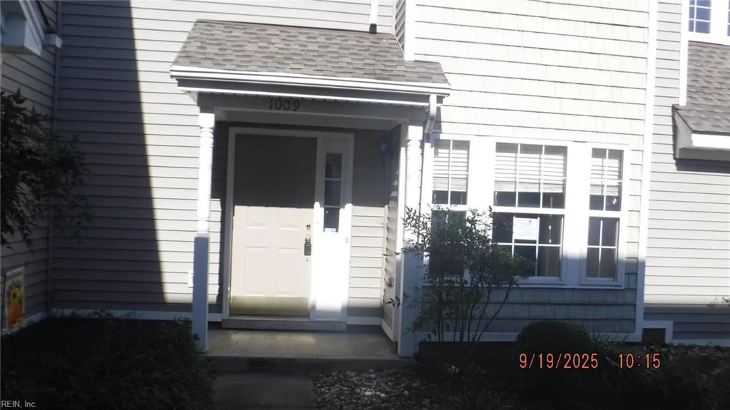 1009 NICKLAUS DR #1009, Suffolk — 2 bed Residential, 1,770 sqft