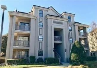 409 Harbour PT #305, VIRGINIABEACH VA 23451 - Main photo