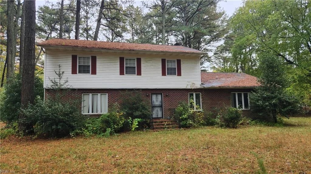 302 Sandberg LN, Cardinal — 3 bed Residential, 2,855 sqft