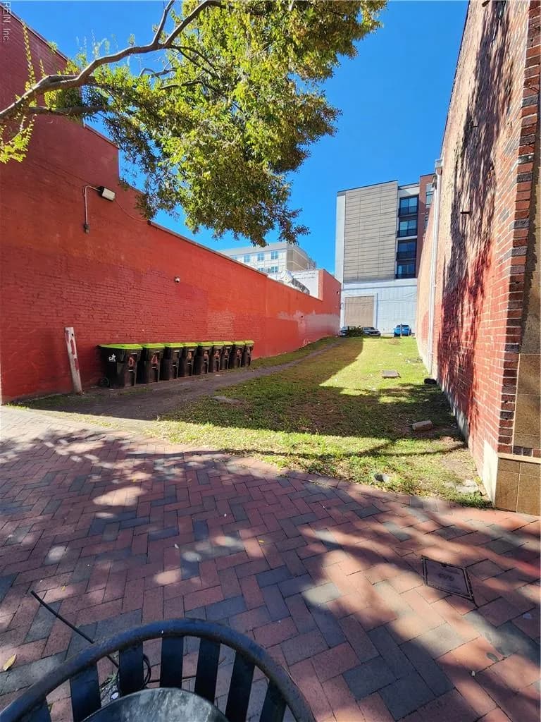 439 Granby ST, NORFOLK VA 23510 - Photo 3