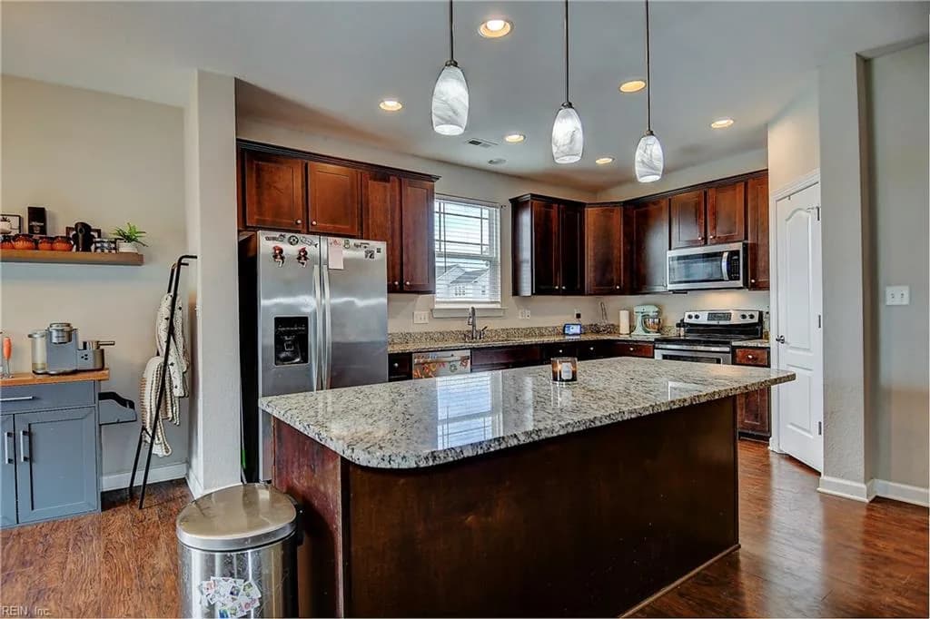 109 Jaclyn DR, SUFFOLK VA 23434 - Photo 3