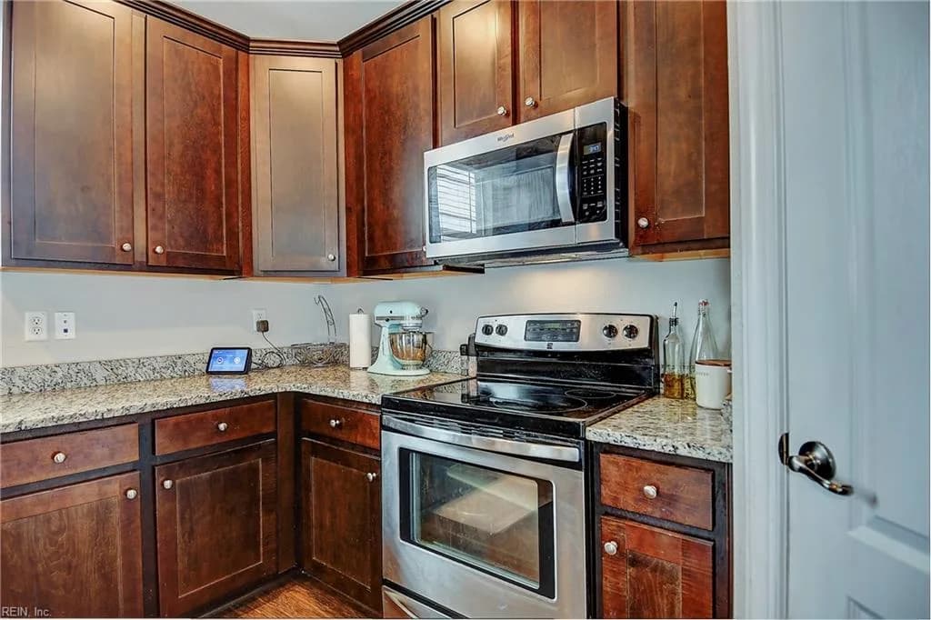 109 Jaclyn DR, SUFFOLK VA 23434 - Photo 5