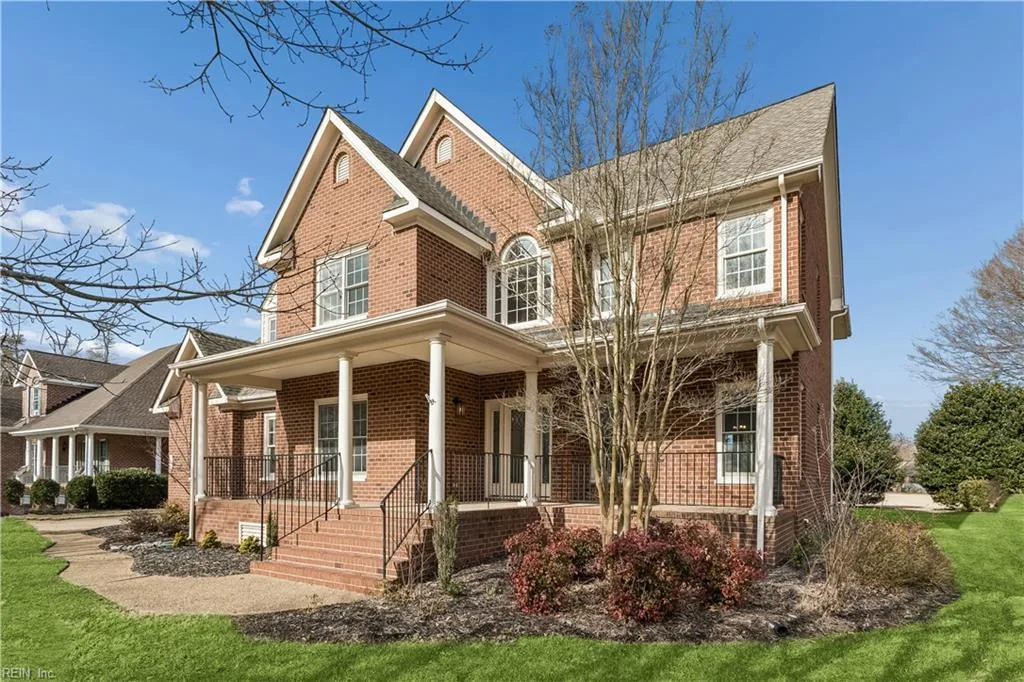 5322 Marsh Landing LN, Suffolk — 5 bed Residential, 3,546 sqft