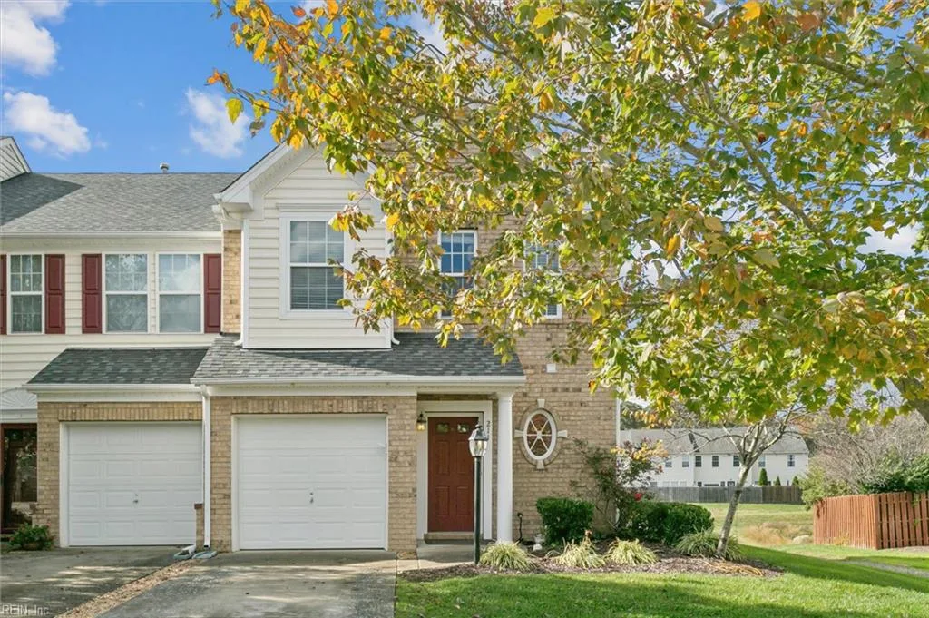 211 Emily LN, Yorktown — 3 bed Residential, 1,517 sqft