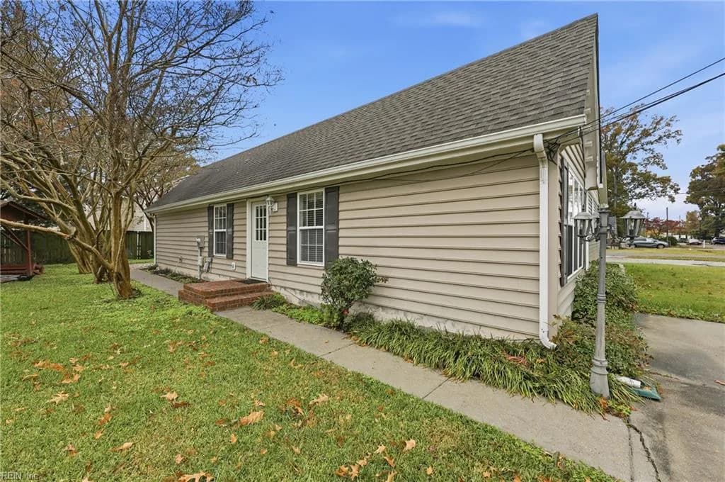 2005 Lockard AVE, CHESAPEAKE VA 23320 - Photo 4