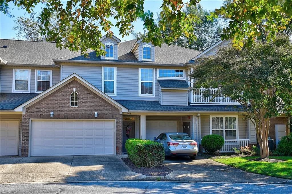 1004 Grand Oak LN, VIRGINIABEACH VA 23455 - Main photo