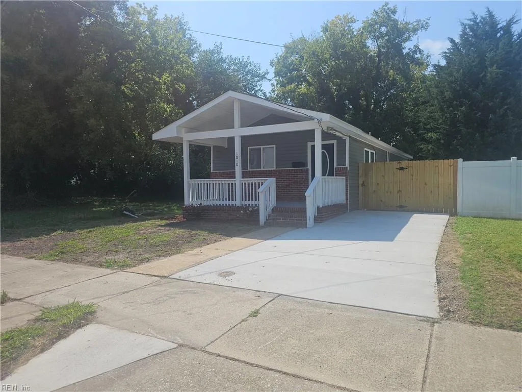 1010 27th ST, Newport News — 3 bed Residential, 950 sqft