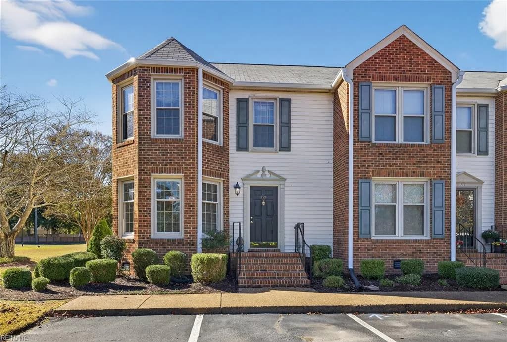 223 River Point DR, SUFFOLK VA 23434 - Photo 2