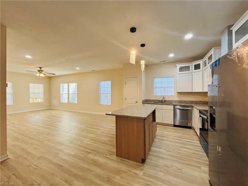 139 Church ST, SUFFOLK VA 23434 - Photo 5
