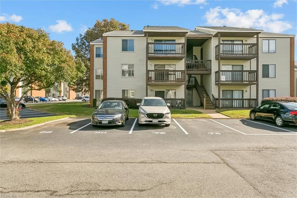 88 Cape Dorey DR #3A, Hampton — 2 bed Residential, 734 sqft