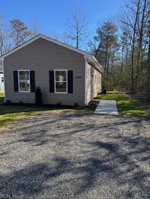 12401 Cedar TRL, GLOUCESTER VA 23061 - Photo 5