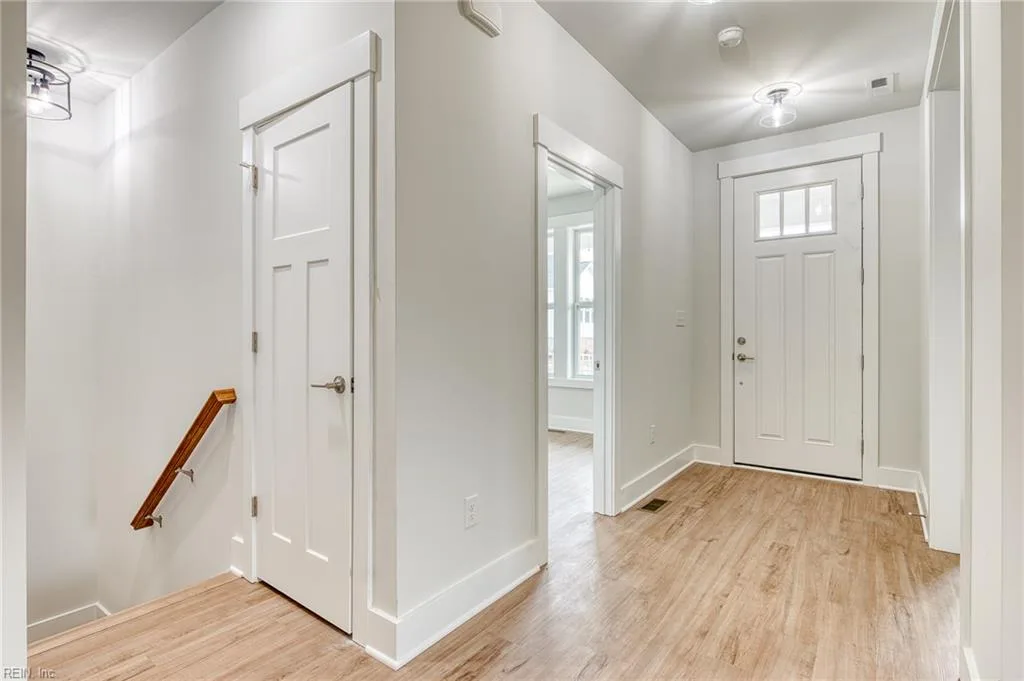 1216 Hitchens LN, WILLIAMSBURG VA 23188 - Photo 4