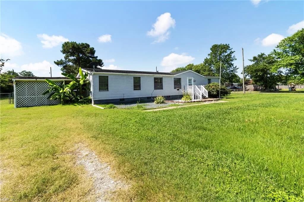 137 Robert Walker RD, MOYOCK NC 27958 - Main photo