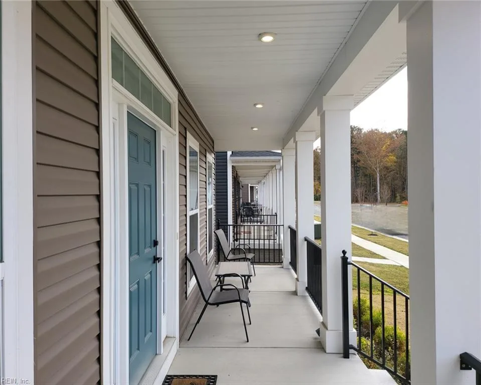 114 Legacy BLVD, POQUOSON VA 23662 - Photo 4