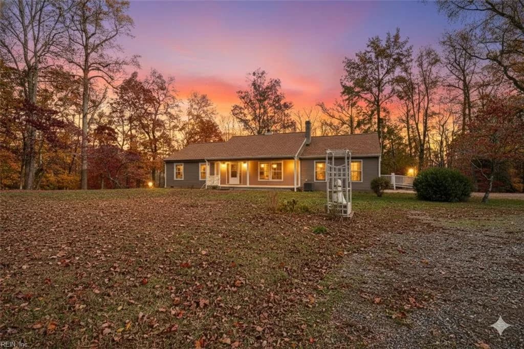 6467 Fleming Rilee LN, GLOUCESTER VA 23061 - Photo 3