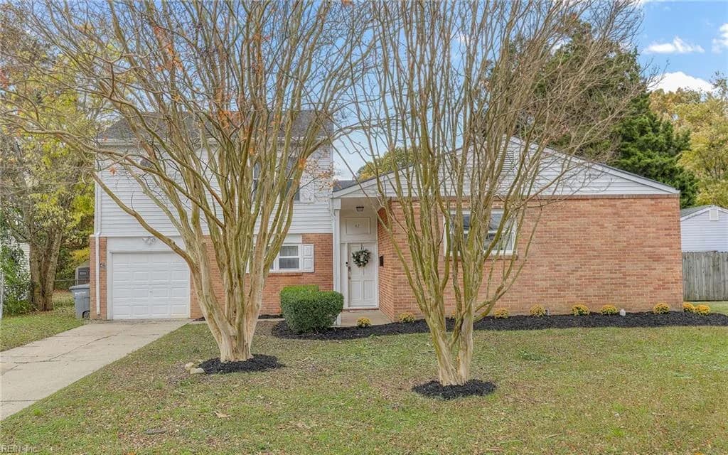 42 Banister DR, HAMPTON VA 23666 - Main photo