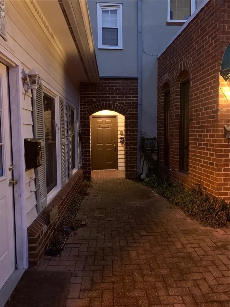 49 W Queens Way WAY, HAMPTON VA 23669 - Photo 3
