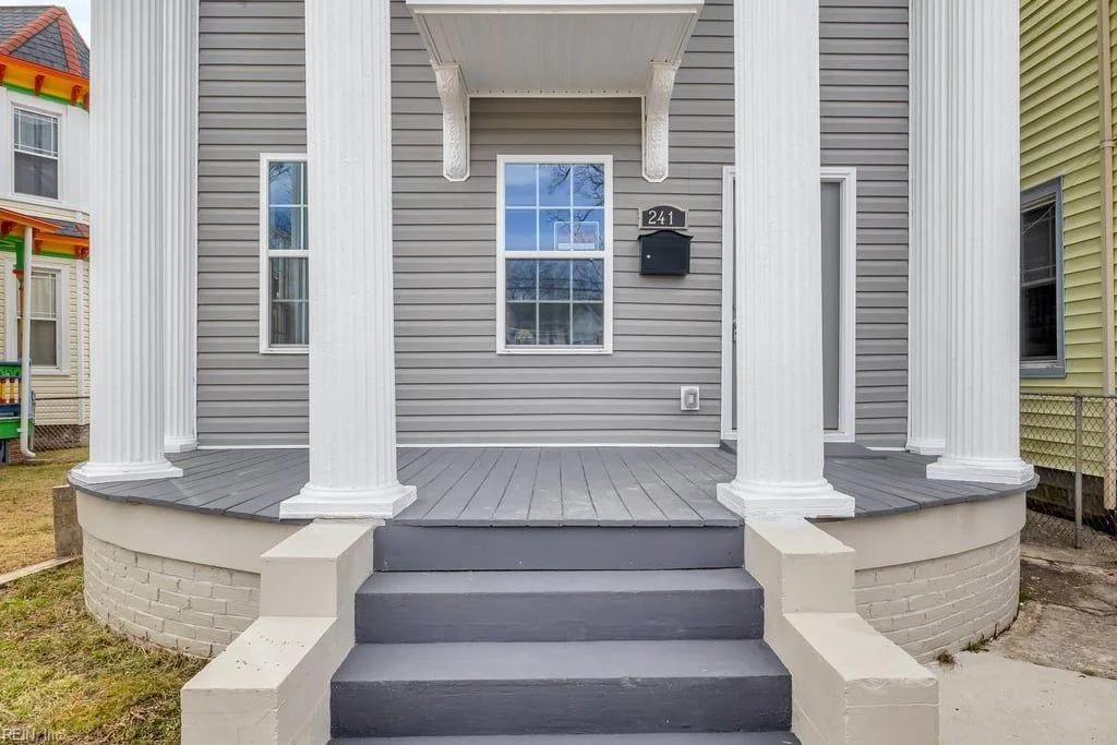 241 Newport News AVE, HAMPTON VA 23669 - Photo 4