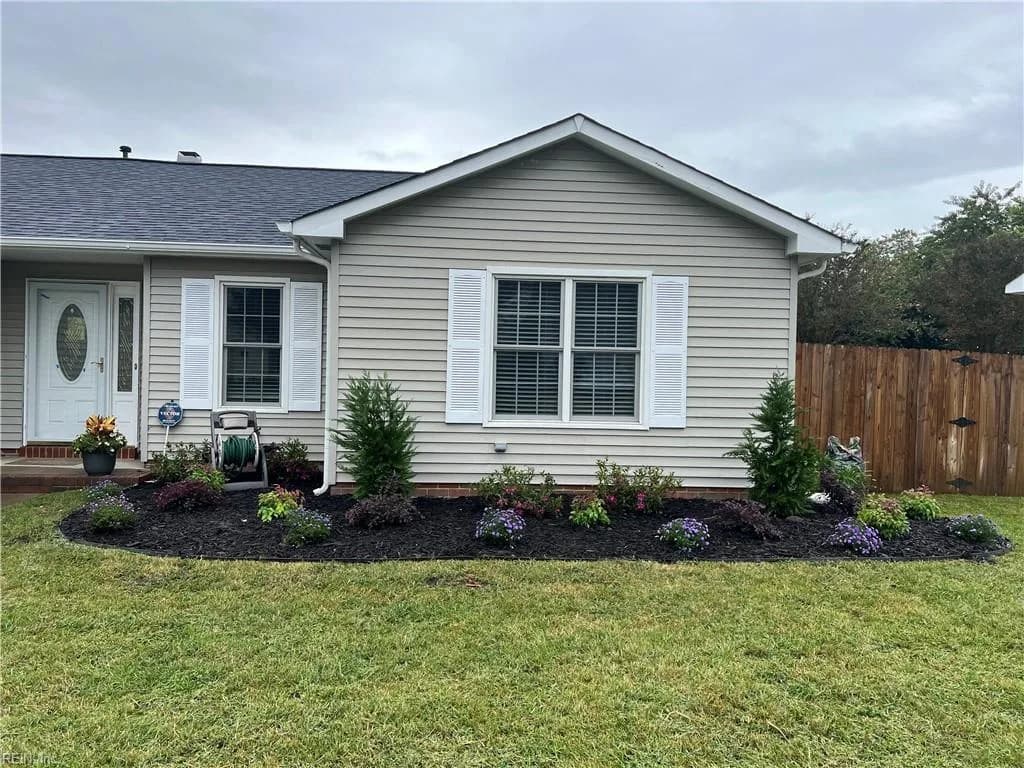 1060 Wasserman DR, VIRGINIA BEACH VA 23454 - Main photo