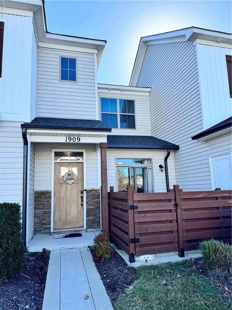 1909 Union Pacific WAY, SUFFOLK VA 23434 - Photo 2