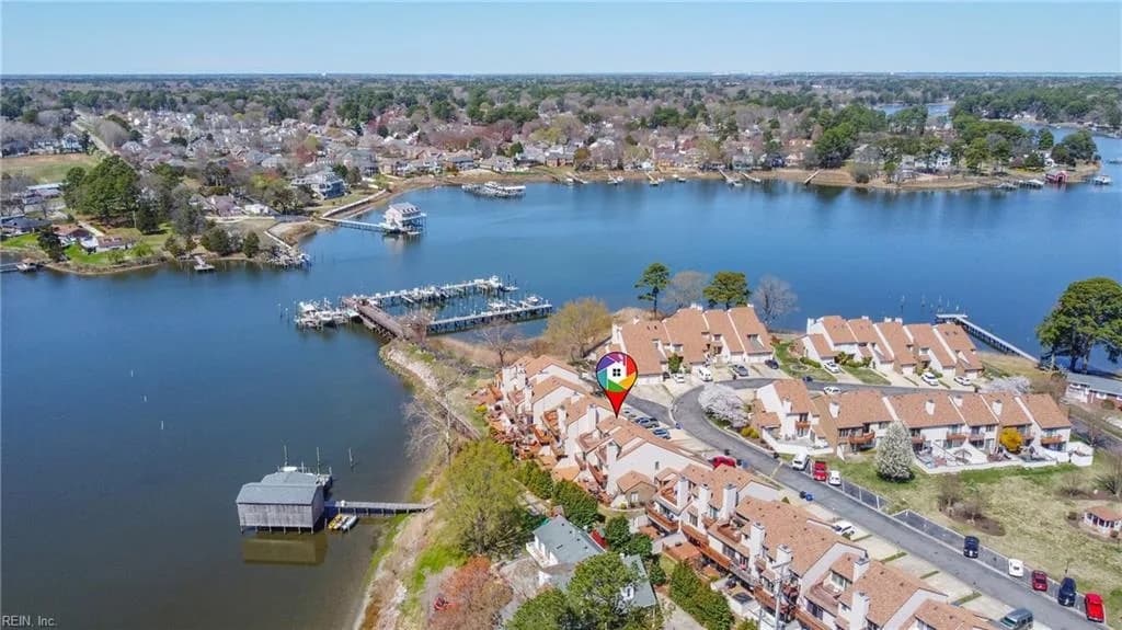 34 Sandie Point LN, PORTSMOUTH VA 23701 - Photo 2