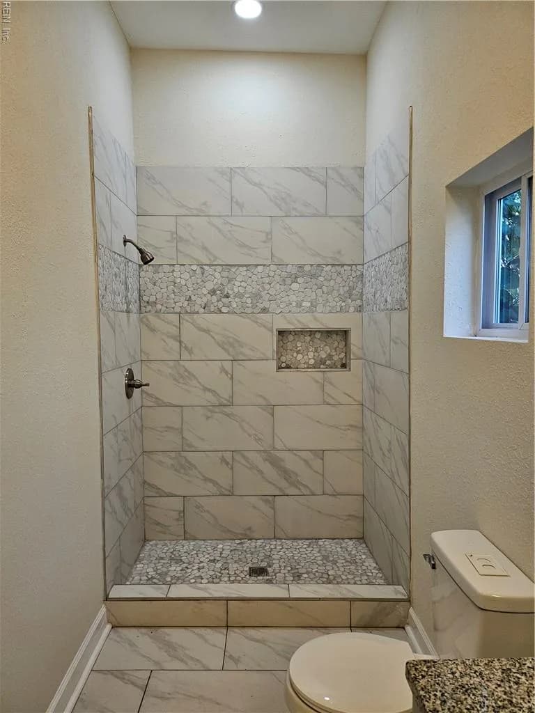 829 28th ST, NEWPORTNEWS VA 23607 - Photo 3
