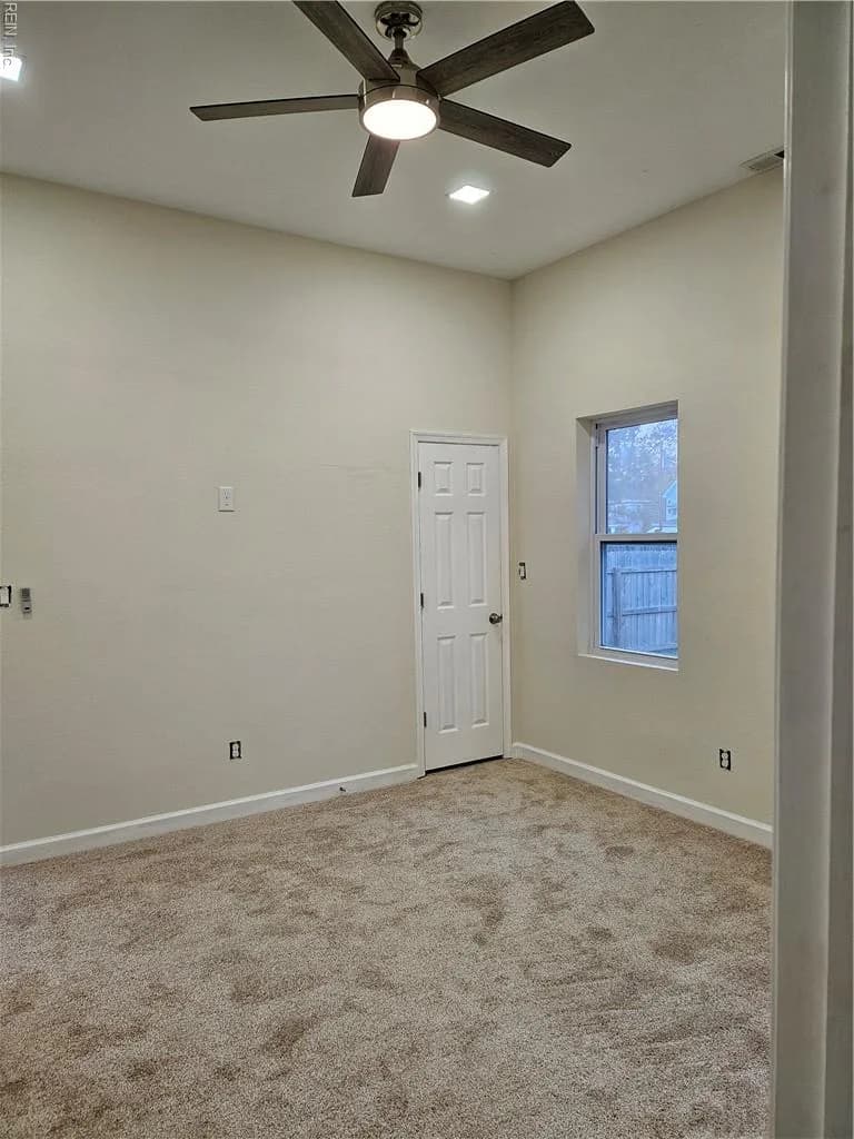 829 28th ST, NEWPORTNEWS VA 23607 - Photo 4