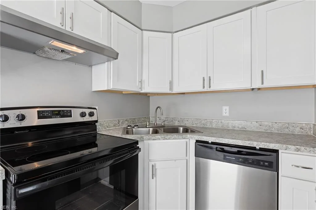 1007 Green ST, PORTSMOUTH VA 23704 - Main photo