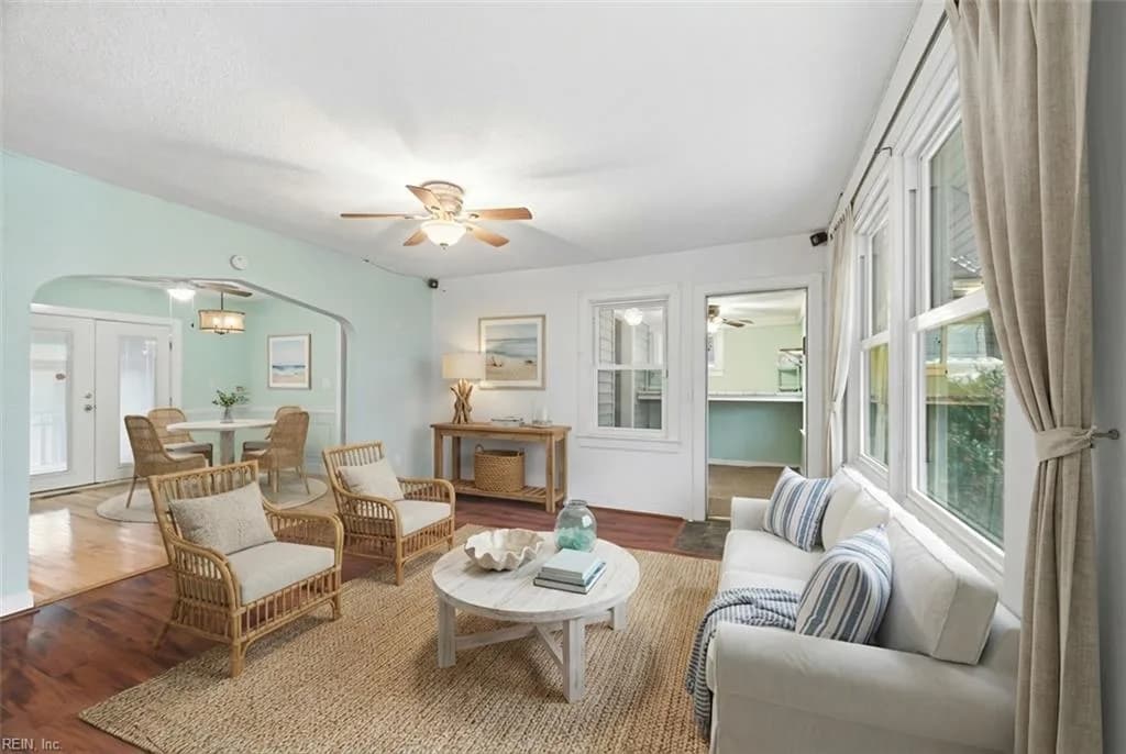 3525 S Warwick CIR, NORFOLK VA 23513 - Photo 4