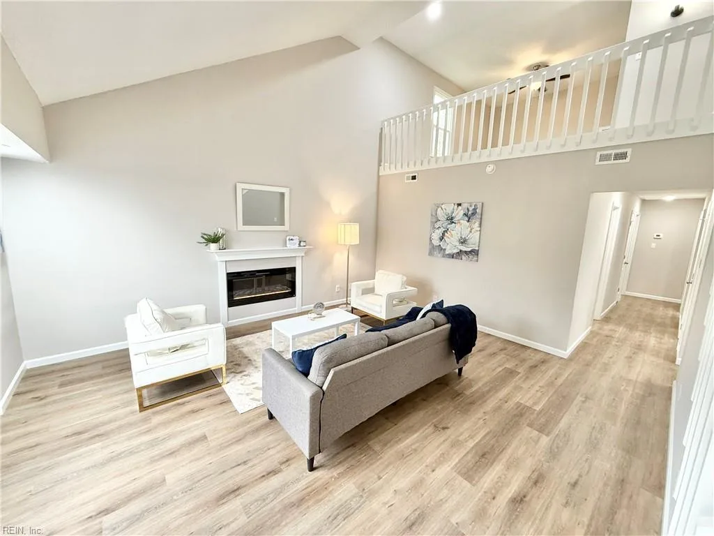114 Ashford DR, Suffolk — 4 bed Residential, 1,700 sqft