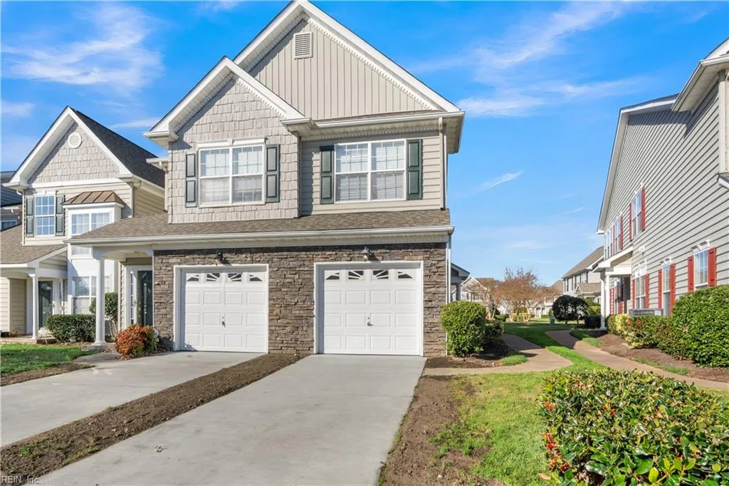 1309 Cheriton LN, Suffolk — 2 bed Residential, 1,282 sqft