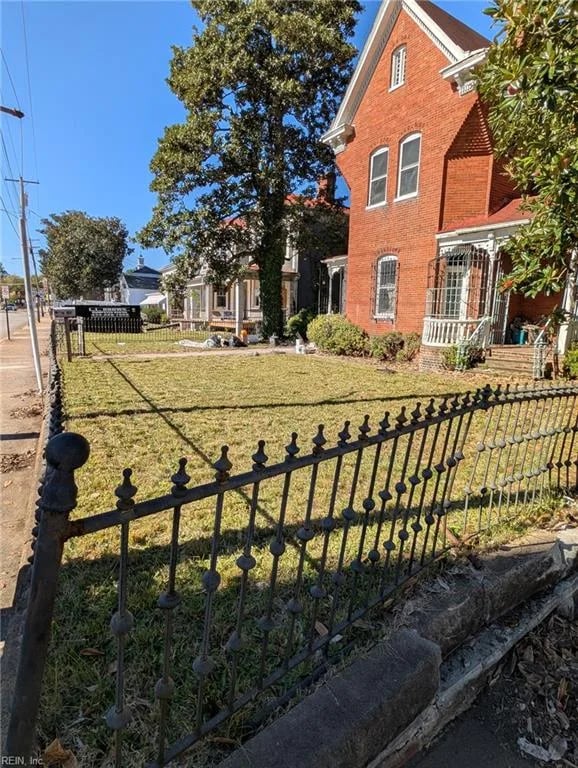 725 N Main ST, DANVILLE VA 24540