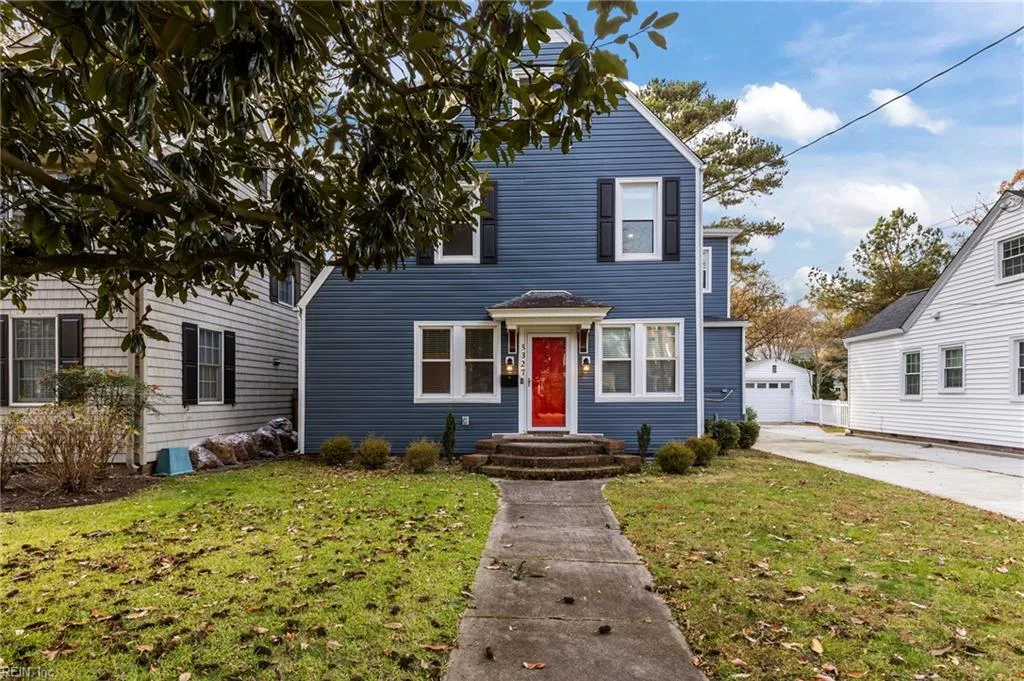 5327 Rolfe AVE, Norfolk — 3 bed Residential, 2,429 sqft