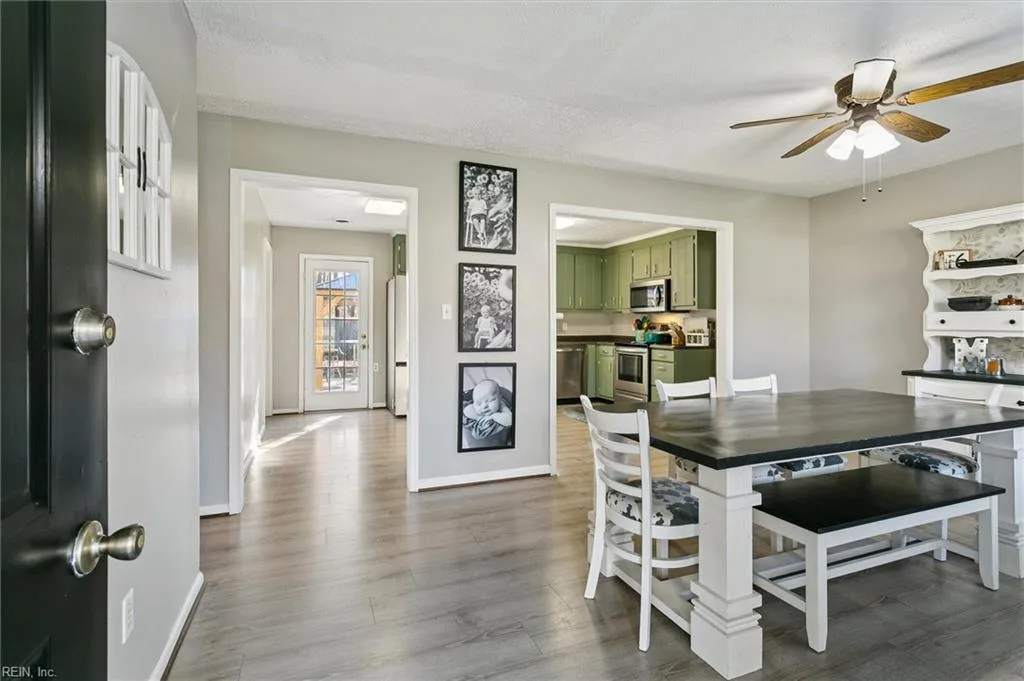 4699 Clopton DR, HAYES VA 23072 - Photo 2