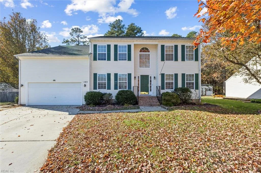 103 Vixen CT, Yorktown — 5 bed Residential, 3,232 sqft