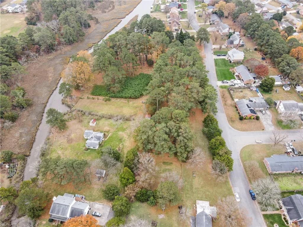 216 Little Florida RD, POQUOSON VA 23662 - Photo 4