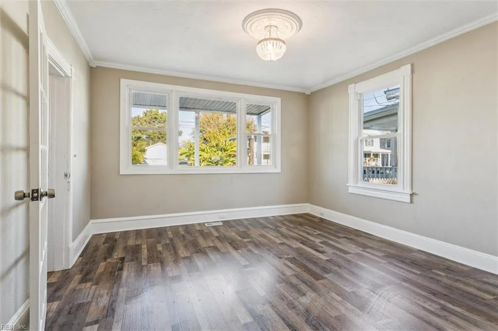 221 S Hope ST, HAMPTON VA 23663 - Photo 4