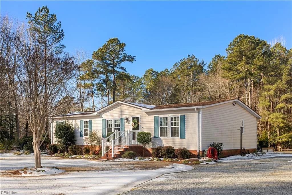 8860 Pineview RD, SUFFOLK VA 23437 - Photo 5