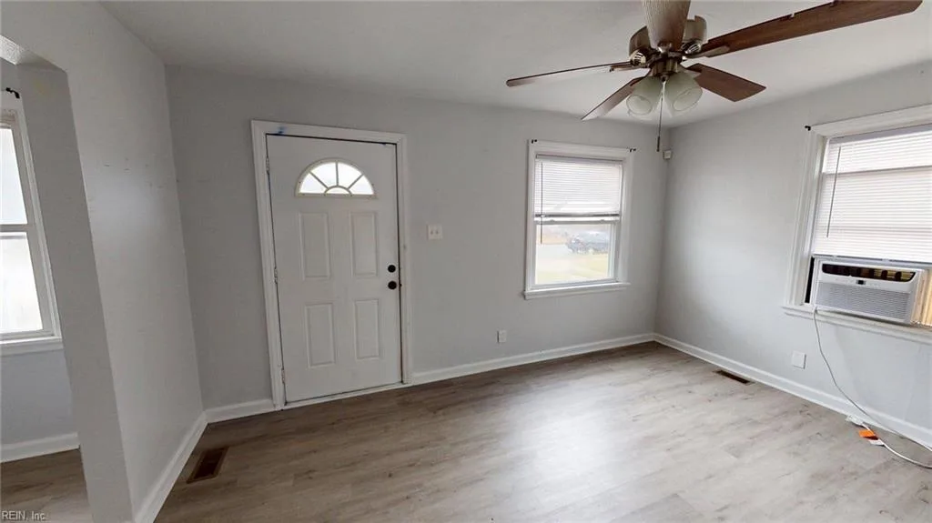 645 Surry ST, PORTSMOUTH VA 23707 - Photo 3