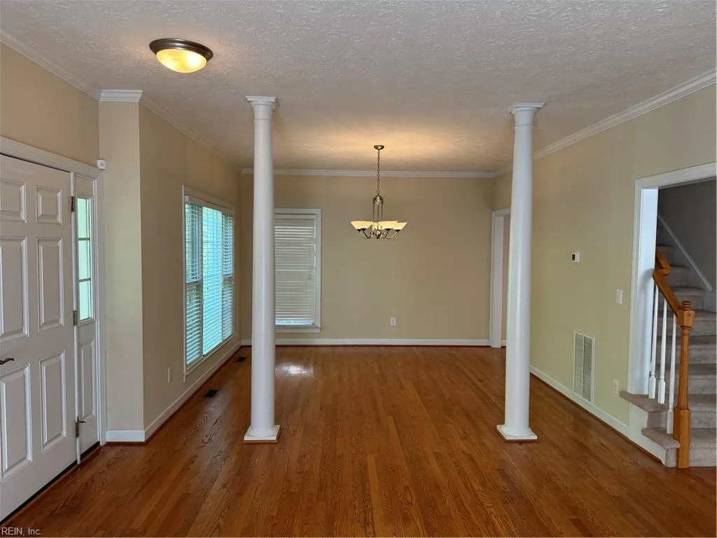 300 Walt Whitman AVE, NEWPORTNEWS VA 23606 - Photo 4