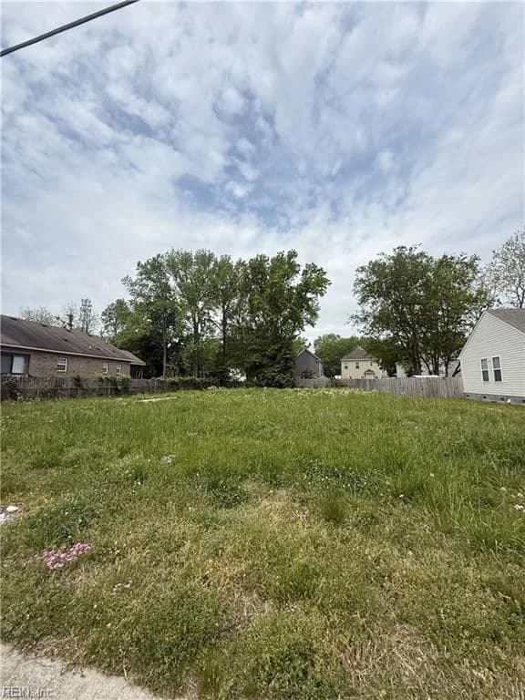 6232 Old Townpoint RD, SUFFOLK VA 23435 - Photo 2
