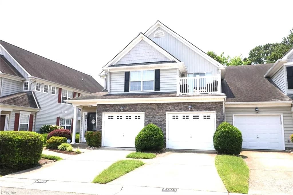 2004 Sawgrass LN, PORTSMOUTH VA 23703 - Main photo