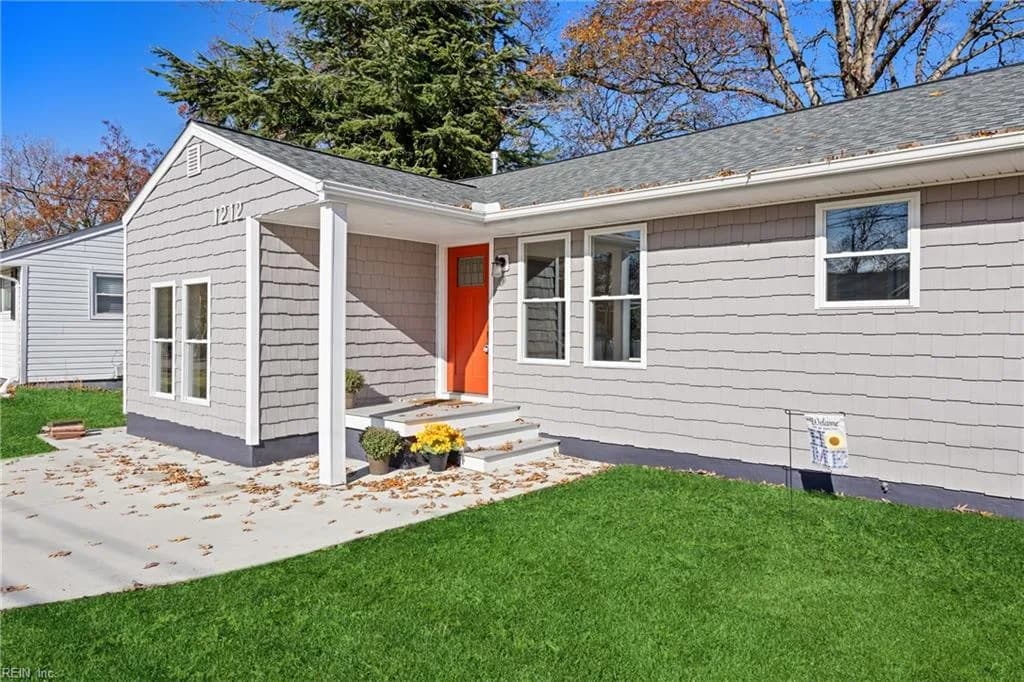 1212 Oak Park AVE, NORFOLK VA 23503 - Main photo