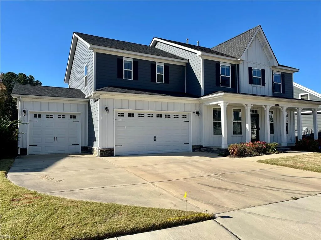 1019 Egret LN, Suffolk — 6 bed Residential, 3,352 sqft