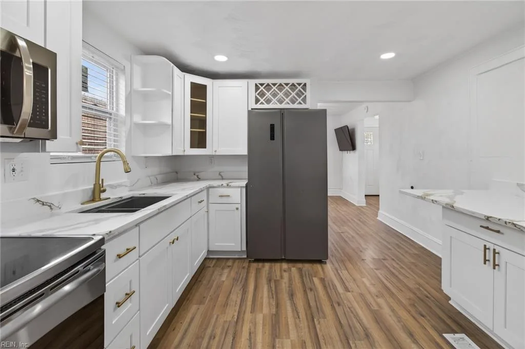 2608 Corprew AVE, NORFOLK VA 23504 - Photo 3