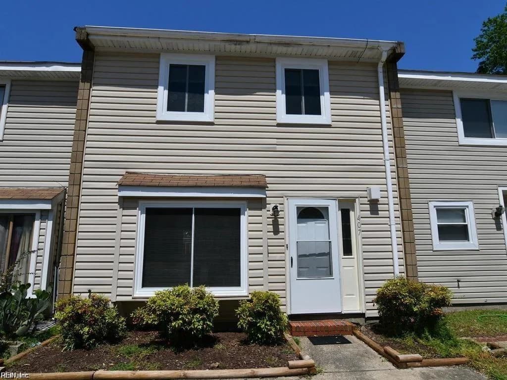 407 Hill Meadow DR, VIRGINIABEACH VA 23454 - Photo 2