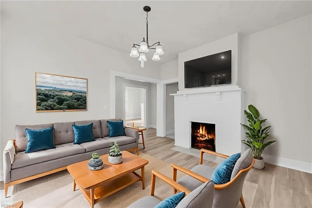 624 W 28th ST, Norfolk — 4 bed Residential, 2,225 sqft