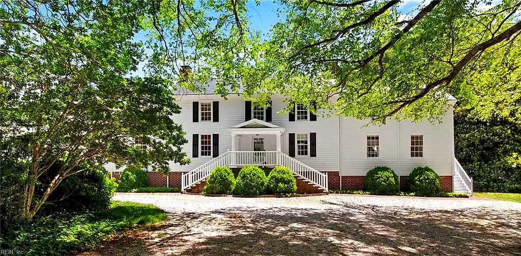5523 White Hall RD, GLOUCESTER VA 23061 - Main photo