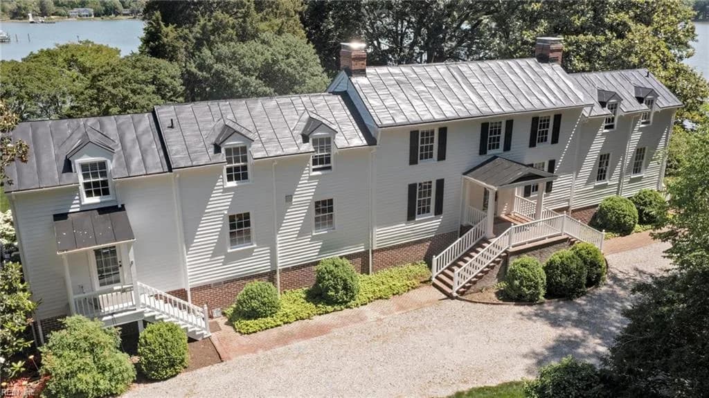 5523 White Hall RD, GLOUCESTER VA 23061 - Photo 4
